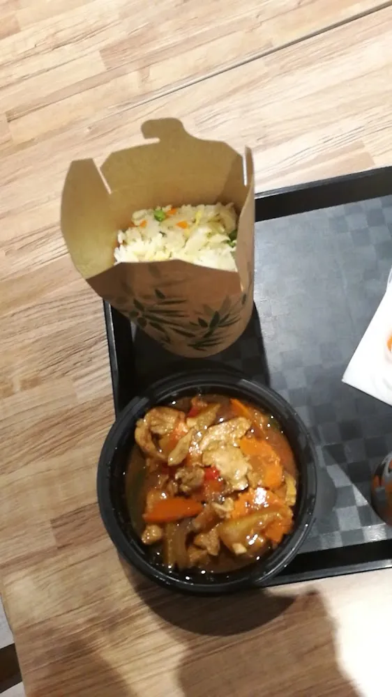 Riz Et Poulet Curry Rouge